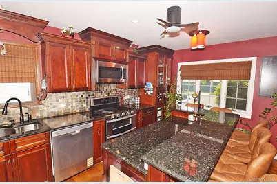 8217 263rd Street, Glen Oaks, NY 11004 - Photo 9
