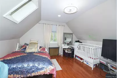 8217 263rd Street, Glen Oaks, NY 11004 - Photo 17