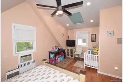 8217 263rd Street, Glen Oaks, NY 11004 - Photo 15