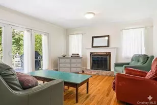 9 Townsend Rd, Glen Cove, NY 11542 - Photo 23