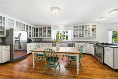 9 Townsend Road, Glen Cove, NY 11542 - Photo 21