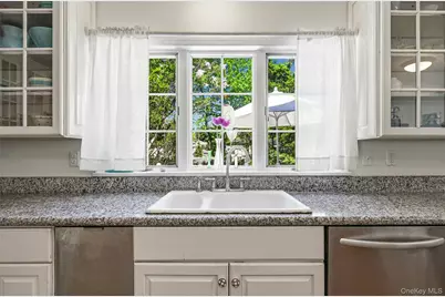 9 Townsend Road, Glen Cove, NY 11542 - Photo 19