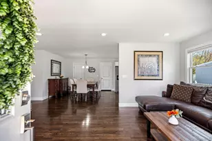 11 Jackson St, East Islip, NY 11730 - Photo 5