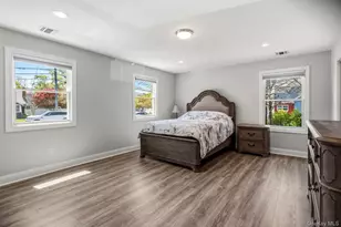 11 Jackson St, East Islip, NY 11730 - Photo 15