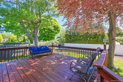 29 Edna Drive, Syosset, NY 11791 - Photo 25