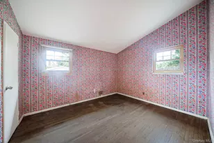109 Matthews Rd, Oakdale, NY 11769 - Photo 15