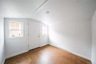 109 Matthews Rd, Oakdale, NY 11769 - Photo 31