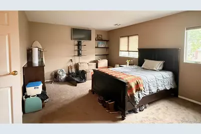 345 Oconnor Road, North Babylon, NY 11703 - Photo 39