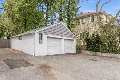 336 Forest Avenue, Locust Valley, NY 11560 - Photo 5