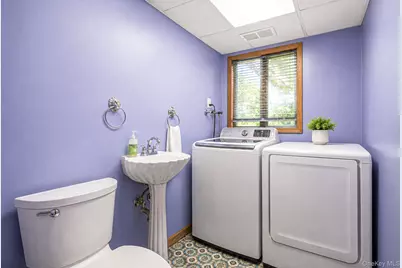 114 Liberty Avenue, Selden, NY 11784 - Photo 29