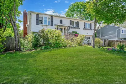 114 Liberty Avenue, Selden, NY 11784 - Photo 3