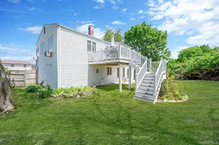 114 Liberty Ave, Selden, NY 11784 - Photo 33