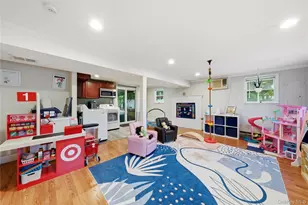 229 New York Ave, Bay Shore, NY 11706 - Photo 27
