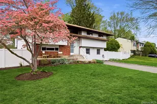 229 New York Ave, Bay Shore, NY 11706 - Photo 13