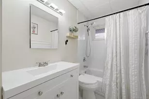 229 New York Ave, Bay Shore, NY 11706 - Photo 23