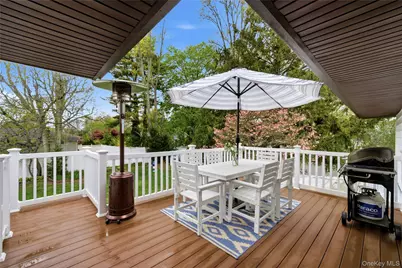 229 New York Avenue, Bay Shore, NY 11706 - Photo 5