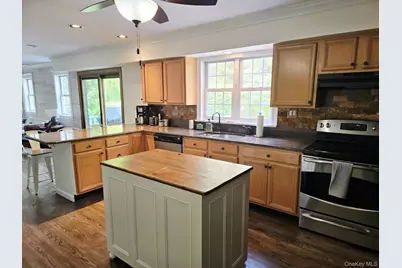 64 Beachfern Road, Center Moriches, NY 11934 - Photo 3
