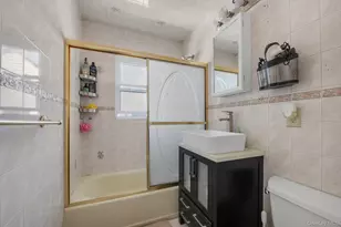 82-30 266th St, Glen Oaks, NY 11004 - Photo 11