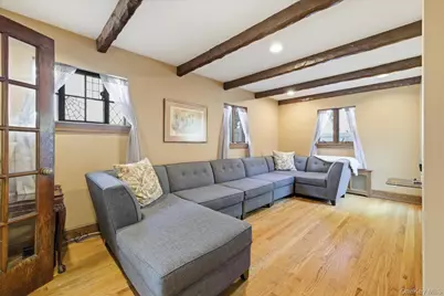 19 Addison Place, Rockville Centre, NY 11570 - Photo 13