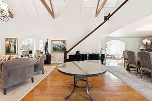 2 Aspen Pl, Great Neck, NY 11021 - Photo 5