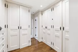 2 Aspen Pl, Great Neck, NY 11021 - Photo 23