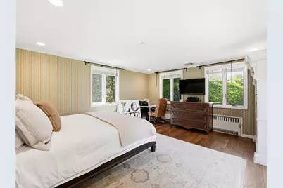 2 Aspen Place, Great Neck, NY 11021 - Photo 27