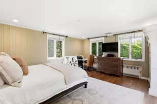 2 Aspen Pl, Great Neck, NY 11021 - Photo 27