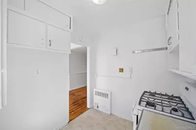 228-14 Stronghurst Avenue #Upper, Queens Village, NY 11427 - Photo 9