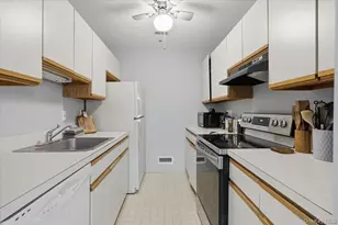 1001 Skyline Dr, Coram, NY 11727 - Photo 11