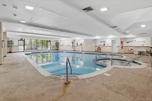 1001 Skyline Dr, Coram, NY 11727 - Photo 25