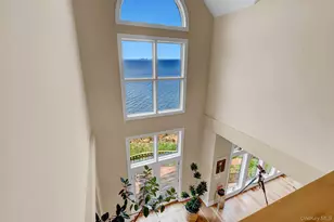 35 Sunview Dr, Glen Cove, NY 11542 - Photo 25