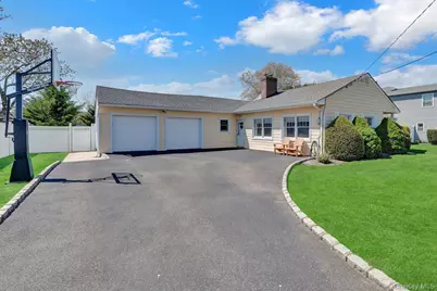 378 Harrison Avenue, Massapequa, NY 11758 - Photo 3