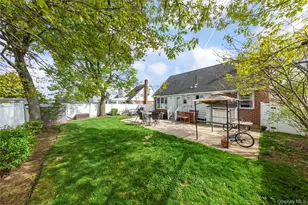 19 Sloan Dr S, Valley Stream, NY 11580 - Photo 21