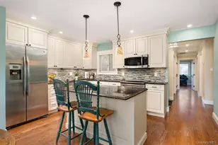 84 Strathmore Gate Dr, Stony Brook, NY 11790 - Photo 11