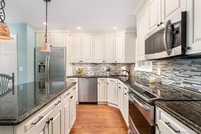 84 Strathmore Gate Drive, Stony Brook, NY 11790 - Photo 3