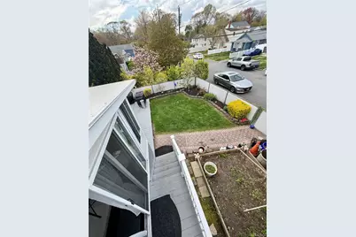 27 Colonial Road, Copiague, NY 11726 - Photo 15