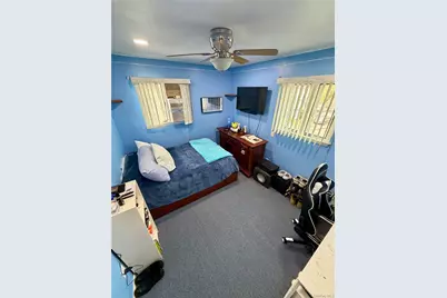 27 Colonial Road, Copiague, NY 11726 - Photo 11