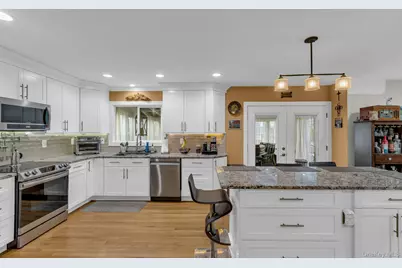 278 (Aka 272) Alta Vista Drive, Yonkers, NY 10710 - Photo 9