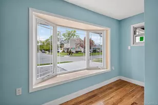 1524 Bowe Rd, Valley Stream, NY 11580 - Photo 5