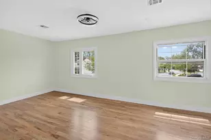 1524 Bowe Rd, Valley Stream, NY 11580 - Photo 9
