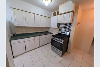 207-11 Hillside Avenue, Queens Village, NY 11427 - Photo 25
