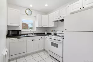 1879 Crompond Rd, Peekskill, NY 10566 - Photo 5