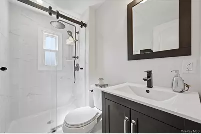 149 Raleigh Lane, West Islip, NY 11795 - Photo 27