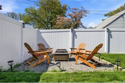 149 Raleigh Lane, West Islip, NY 11795 - Photo 35