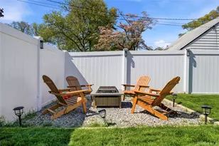 149 Raleigh Ln, West Islip, NY 11795 - Photo 35