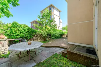 13802 Rockaway Beach Boulevard, Rockaway Park, NY 11694 - Photo 29