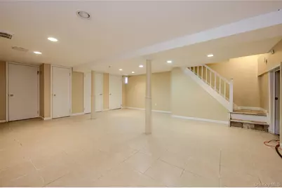 13802 Rockaway Beach Boulevard, Rockaway Park, NY 11694 - Photo 27
