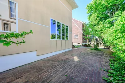 13802 Rockaway Beach Boulevard, Rockaway Park, NY 11694 - Photo 31