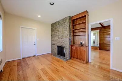 13802 Rockaway Beach Boulevard, Rockaway Park, NY 11694 - Photo 9