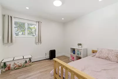 15 7th Avenue, Smithtown, NY 11787 - Photo 21
